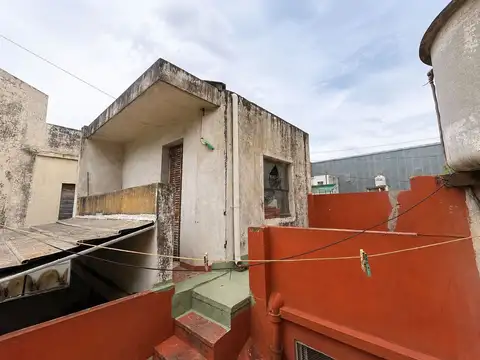 Depto Tipo Casa en Venta 54 años