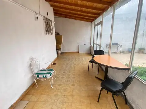 Casa en Venta con 3 cocheras