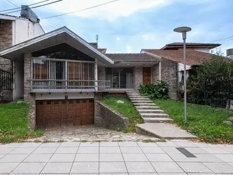 Venta Casa 4 Ambientes en Quilmes Centro