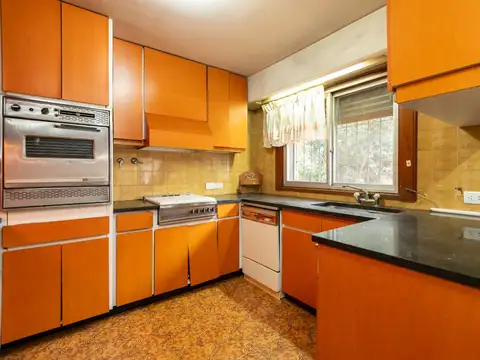 Venta Casa 4 Ambientes en Quilmes Centro