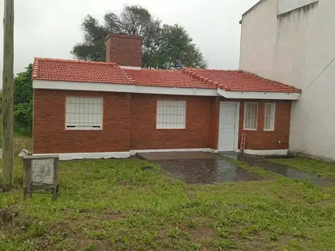 Calle Crisólogo Larralde 1100