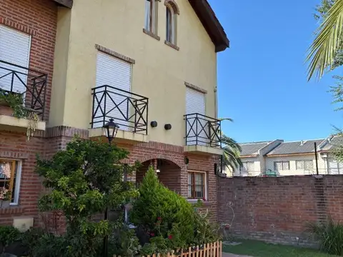 Venta Triplex Barrio Cerrado San Miguel