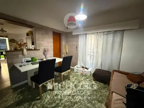 Casa 3 ambientes con 1 baño