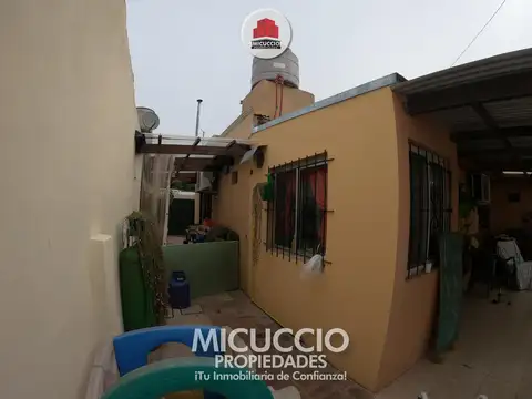 Casa 3 ambientes con 1 baño