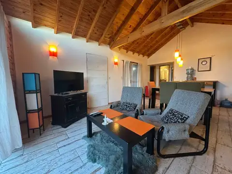 VENTA CASA QUINTA 3 AMB. CON PILETA Y PARRILLA