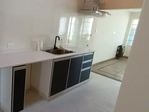 VENTA CASA DOS AMBIENTES VILLA BALLESTER