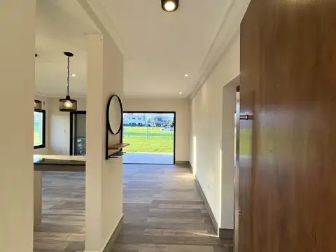 Casa en Venta en Yerba Buena, USD 170.000