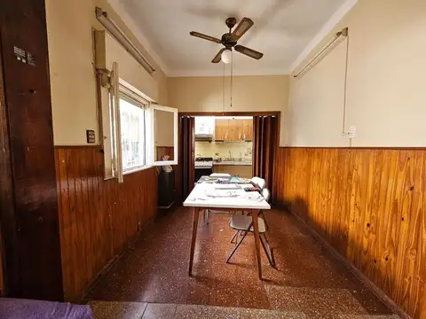 Casa 2 ambientes con 1 baño