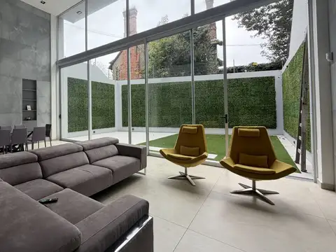 Casa 4 ambientes con 3 baños