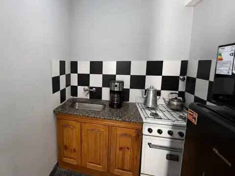 Depto Tipo Casa en Venta 90 años