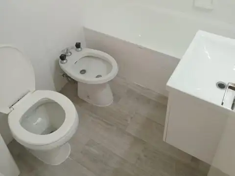 Avellaneda 3200 , Piso 6