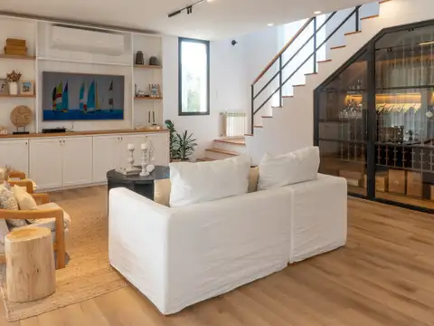 Casa en Venta con 1 cochera