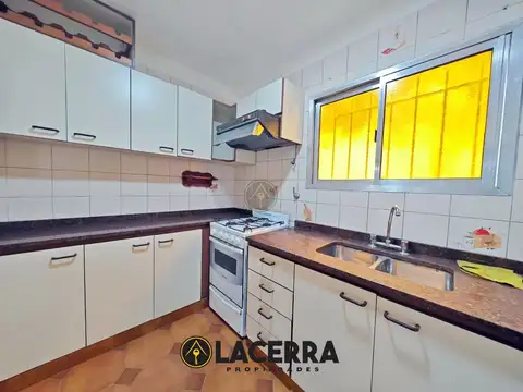 casa 3 ambientes con 3 cocheras en Villa Ballester