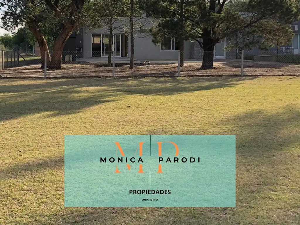 Casa en Venta - 3 dormitorios - USD 260.000