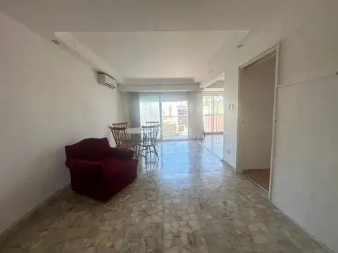 Valentín Gómez 2600