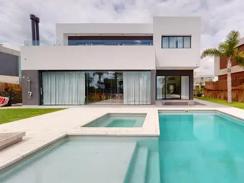 Venta casa a estrenar en Greenville, Hudson.