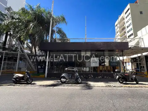 Local comercial Paraguay y Córdoba - a metros de la Peatonal Córdoba