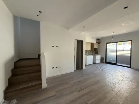 Depto Tipo Casa en Venta de 2 dormitorios