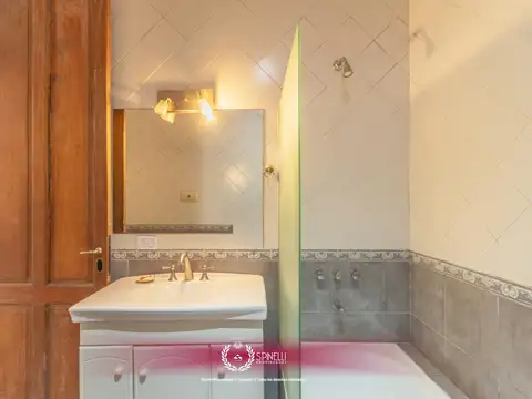Depto Tipo Casa 4 ambientes con 2 baños