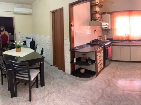 Tomás Justo Villega 800