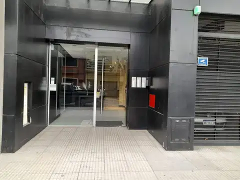 Alquiler 2 Ambientes Balcón Con Parrilla, Semipiso, Cochera-