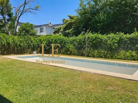 Casa en Venta con 2 cocheras