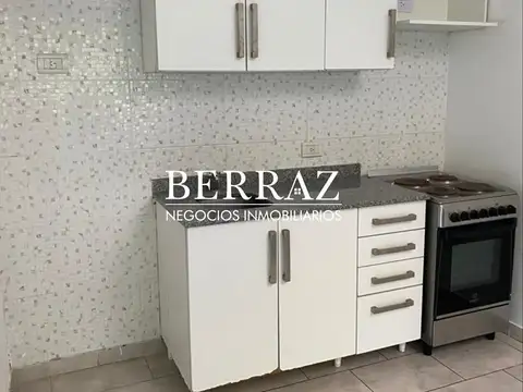 Departamento en Alquiler en Las Campanillas, $ 650.000