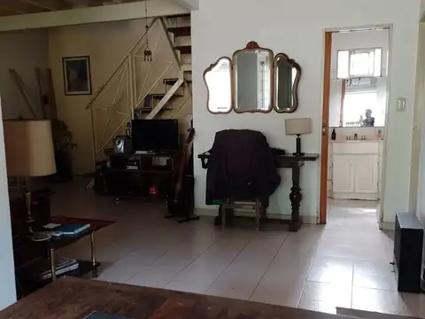 VENTA CASA 4 AMBIENTES BARRIO TIEMPO LIBRE