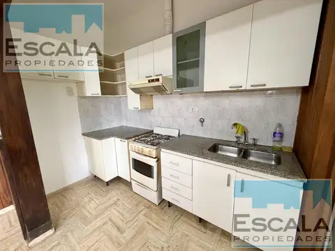 Casa 2 ambientes con 1 baño