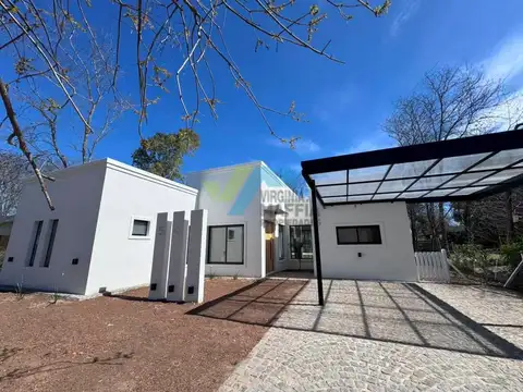 Casa 5 ambientes con 3 baños