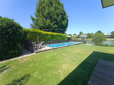 Casa en Alquiler de 4 dormitorios