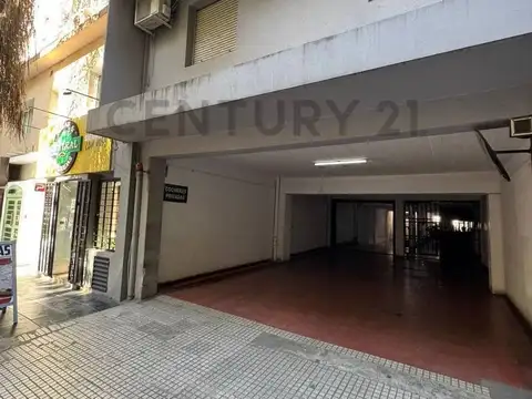 SE VENDE COCHERA EN NUEVA CORDOBA CON SEGURIDAD