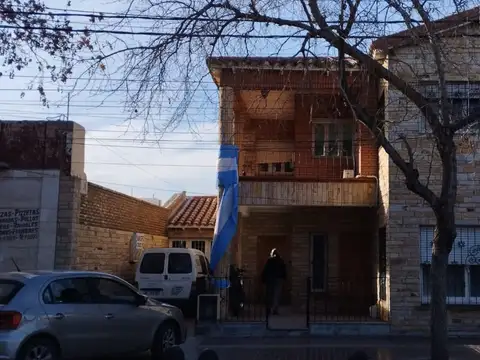 VENTA-CASA PLAZA DE MAIPU-MENDOZA