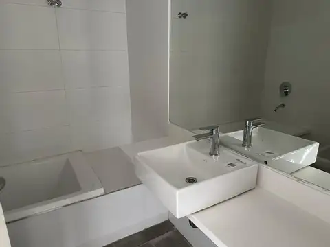 Depto. de 2 ambientes c/coch. a estrenar en Zarate Chico