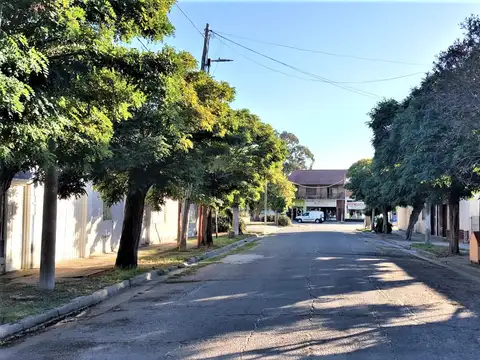 Calle 14 300, Piso 1