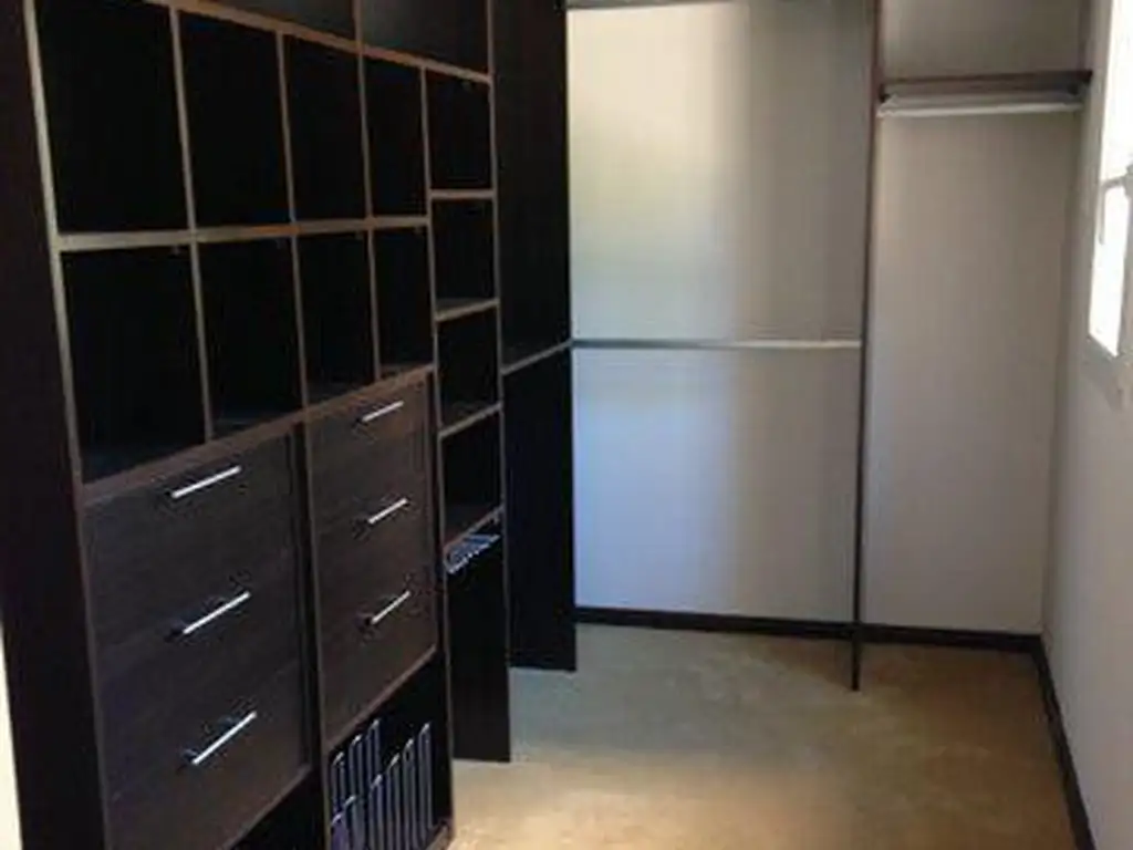 Casa en Venta en Abril Club De Campo