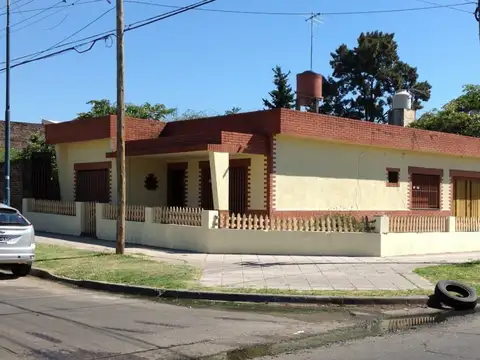 Casa en Venta 4 ambientes en Billinghurst