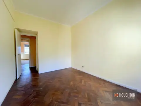 Depto Tipo Casa en Alquiler en Ramos Mejía, $ 1.900.000