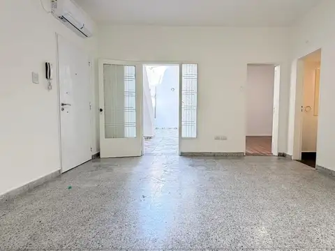 Depto Tipo Casa en Alquiler de 3 ambientes
