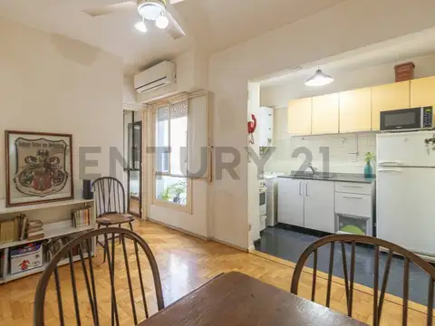 Zapiola 1700, Piso 1