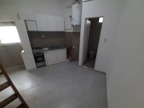 Depto Tipo Casa 2 ambientes con 1 baño