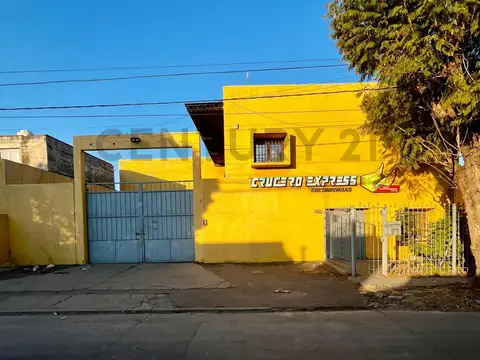 Antonio Machado 1500, Piso 0