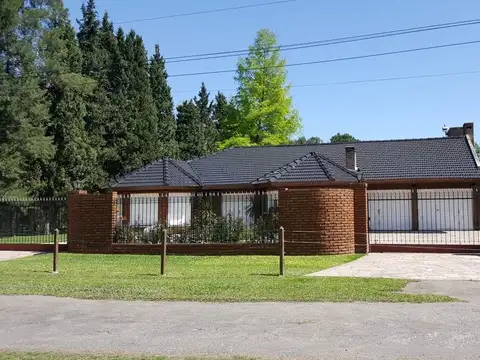 Venta casa Barrio Cerrado Melazzi Ezeiza 2500m2