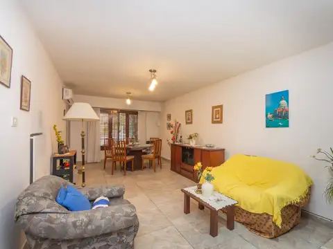 Casa en Venta en Olivos Uzal / Panamericana, USD 370.000