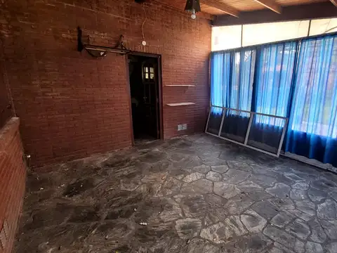 Casa en Barrio Ezcurra Medrano - Con opción a compra de lote lindero