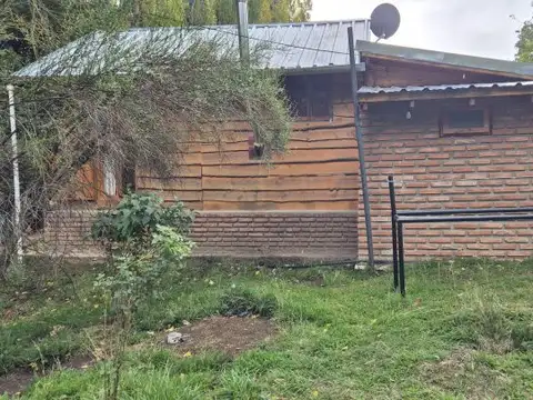 (076) EL BOLSON-Mallin Casa  con terreno en condominio e 1500 mt²