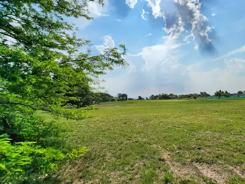 Lote en Medal con vista al Golf