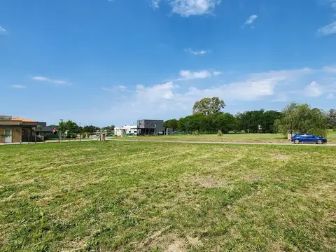 Terreno en Venta en Medal Country club, USD 65.000