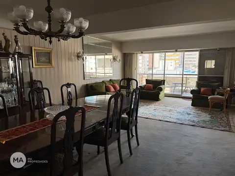 Departamento en Venta de 6 ambientes