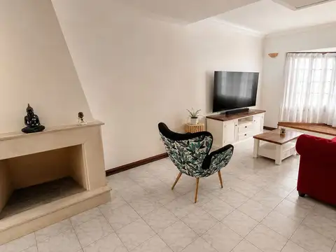 VENTA CASA 5 AMB COCHERA PARQUE PERMUTA S. LUGARES